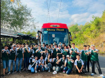 thuê xe tự lái và có tài ở Nha Trang
